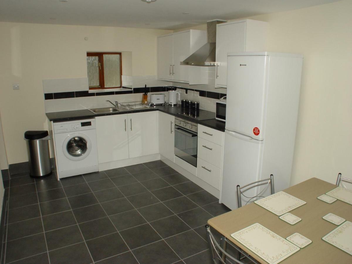 Glencoed B&B Wrexham Bagian luar foto